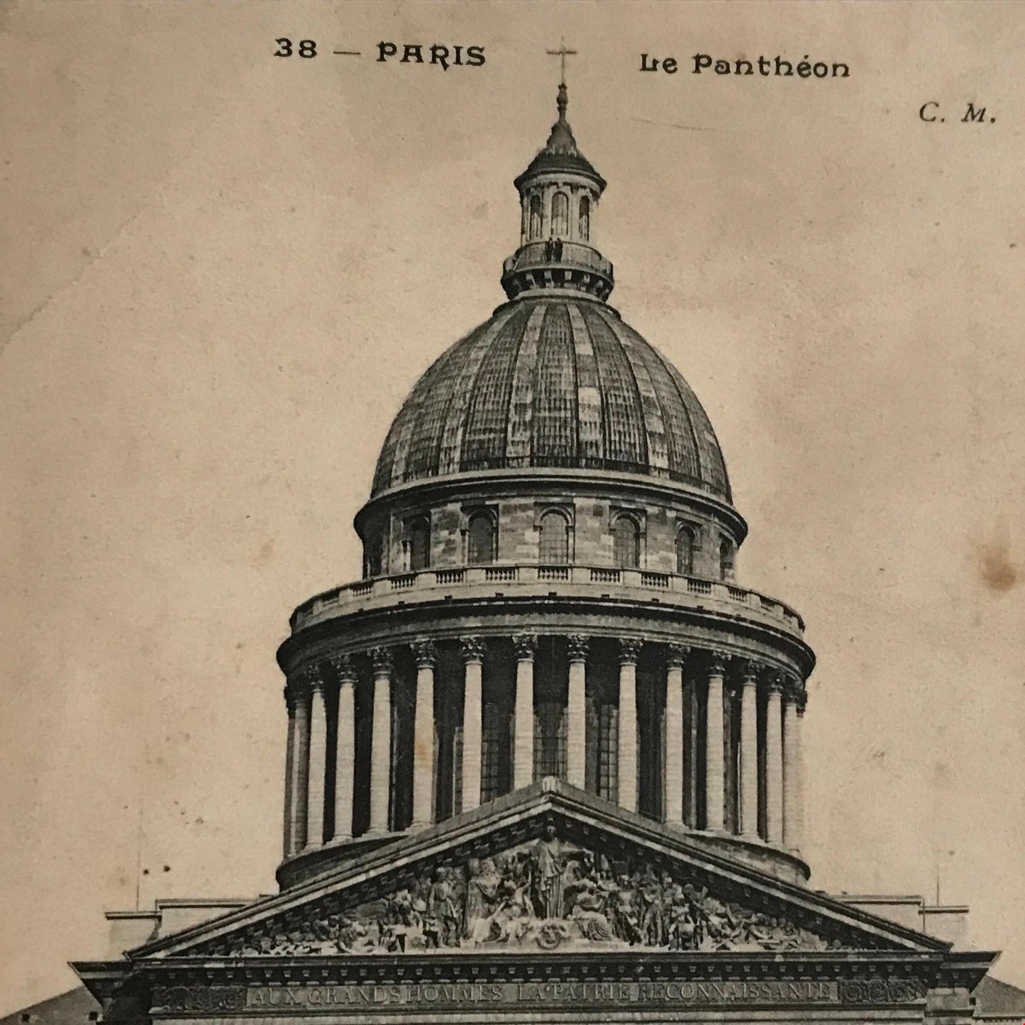 Antique Vintage Postcard 1910 PARIS - of social history interest - Le Pantheon