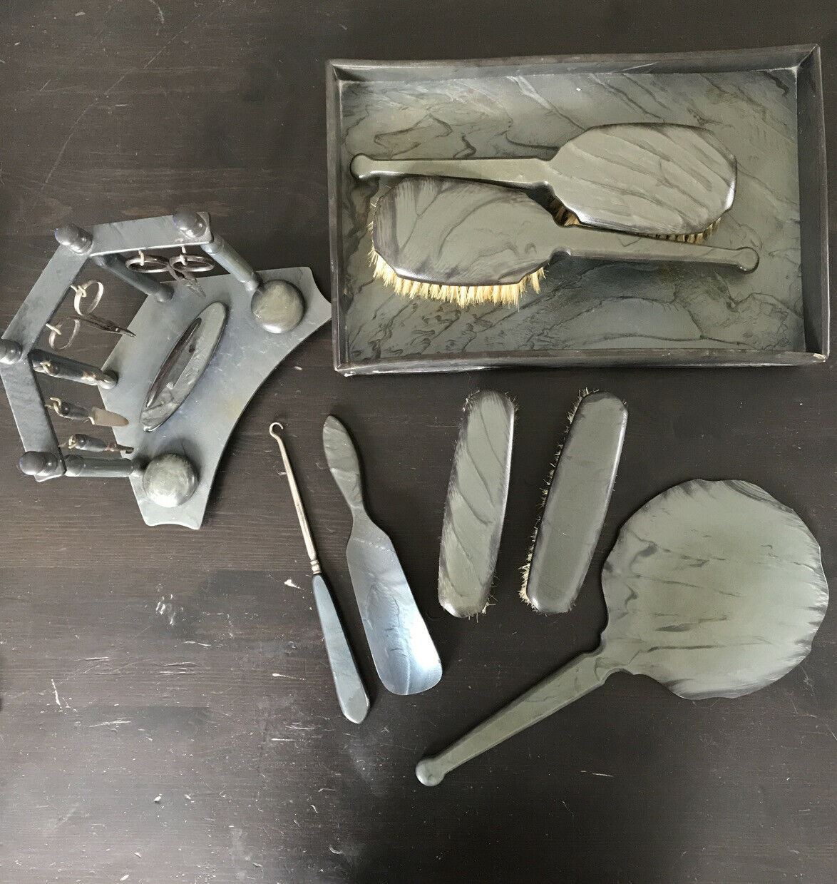 Vintage Bakelite Or Similar Vanity Set With Manicure Set Shoe Horn & Shoe Lacer.