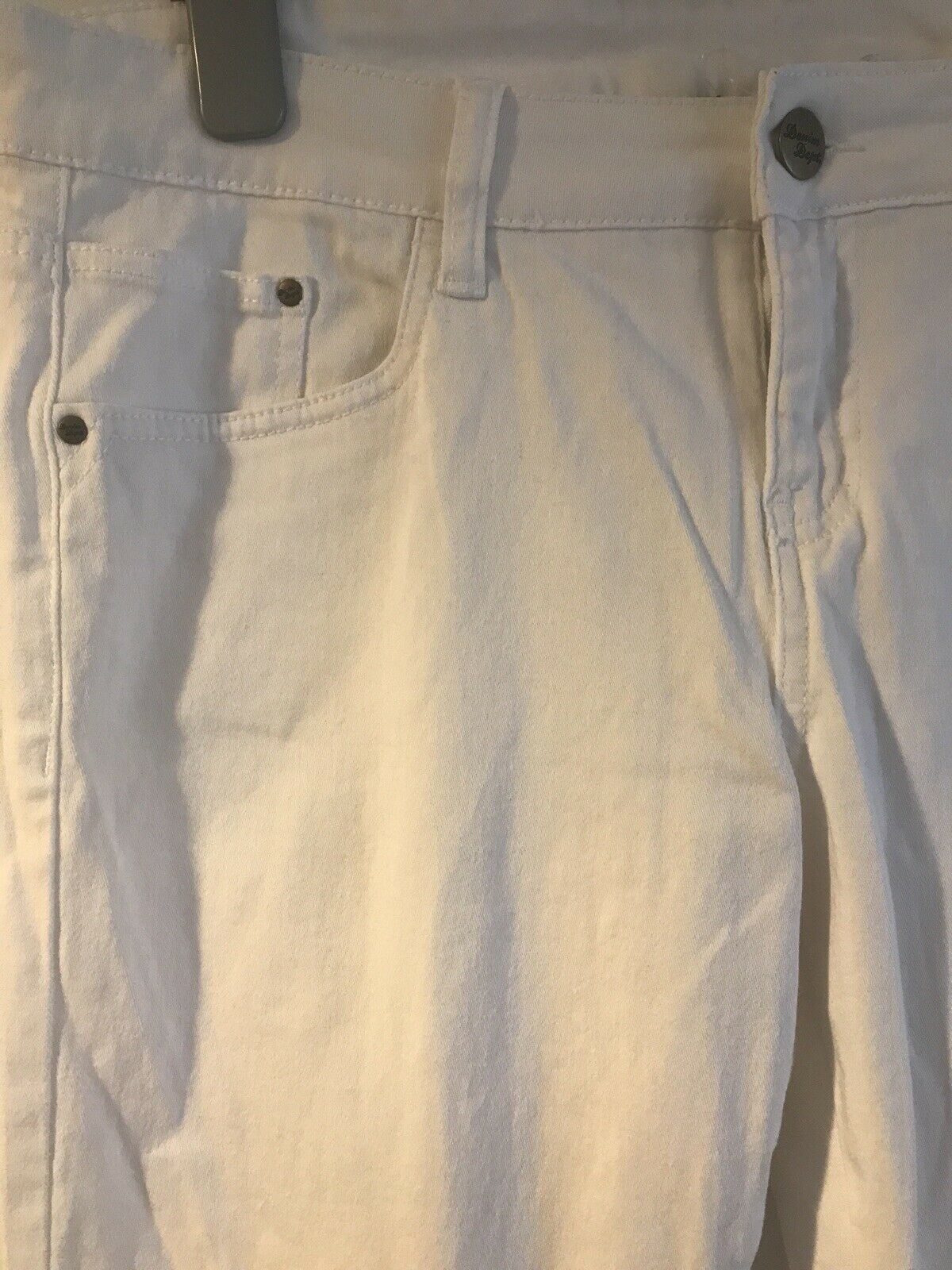 White Slim Fit Jeans. Stretchy. Esmara. Size 16. BNWOT.