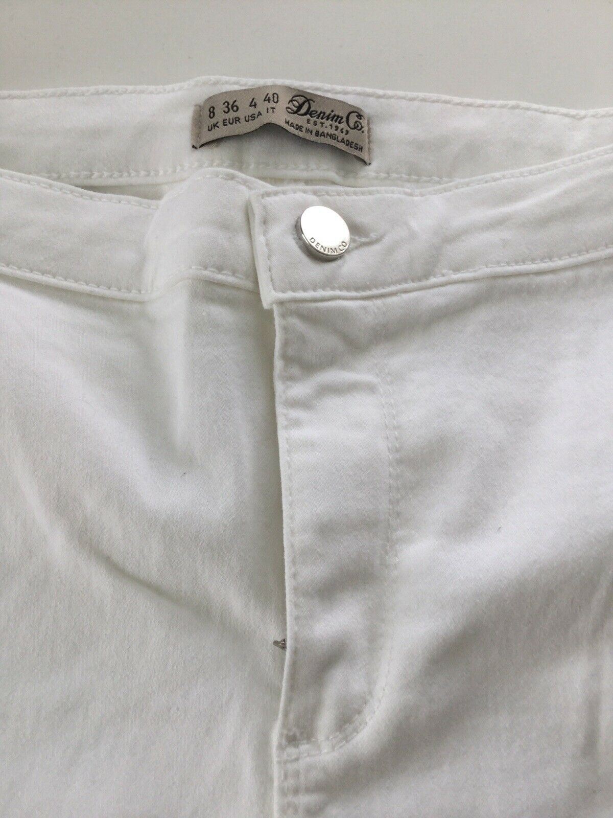 Size 8 White Skinny Stretch Jeans. Denim & Co Size 8