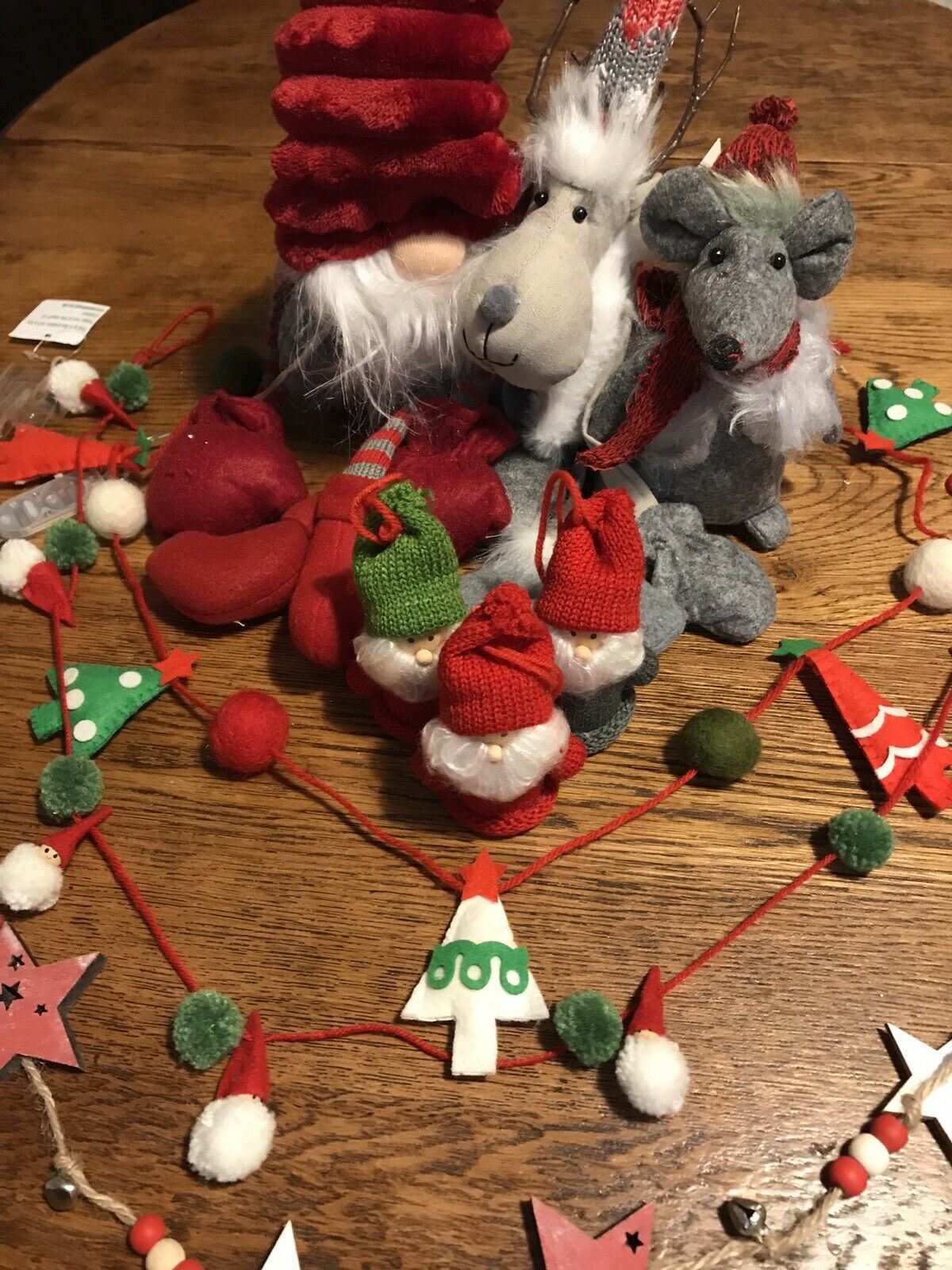 Set Of 3 Christmas Tree Decorations. Scandi Gnomes Tomte Santas. Knitted Red