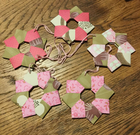 Set Of 5 Handmade Origami Star Tree Decorations. Baubles. Soft Vintage Pink Gree