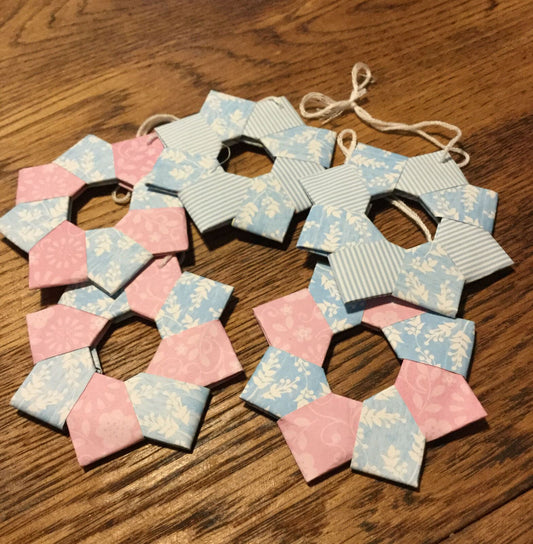 Set Of 5 Handmade Origami Star Tree Decorations. Baubles. Hanging. Pink Blue