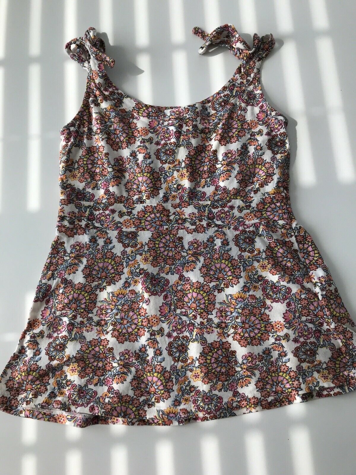 Laura Ashley Floral Cami Top. Tie Staps. Stretch Fabric. Size 8. Festival Boho