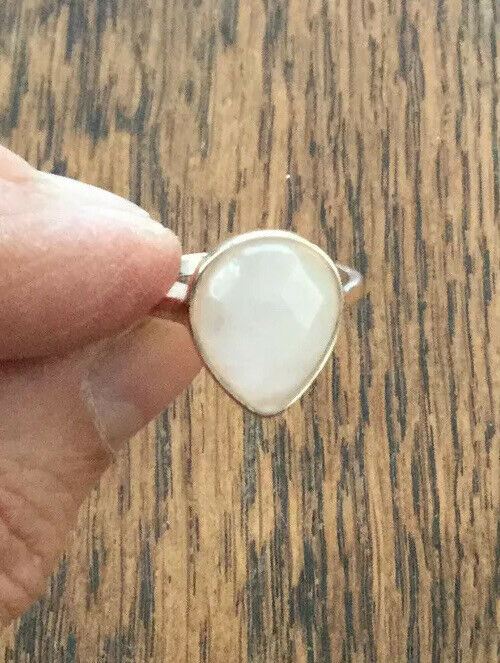 Pretty Cocktail Ring. Pale Blush Pink Stone. Pear Shape. Tear Drop Shape. Size P