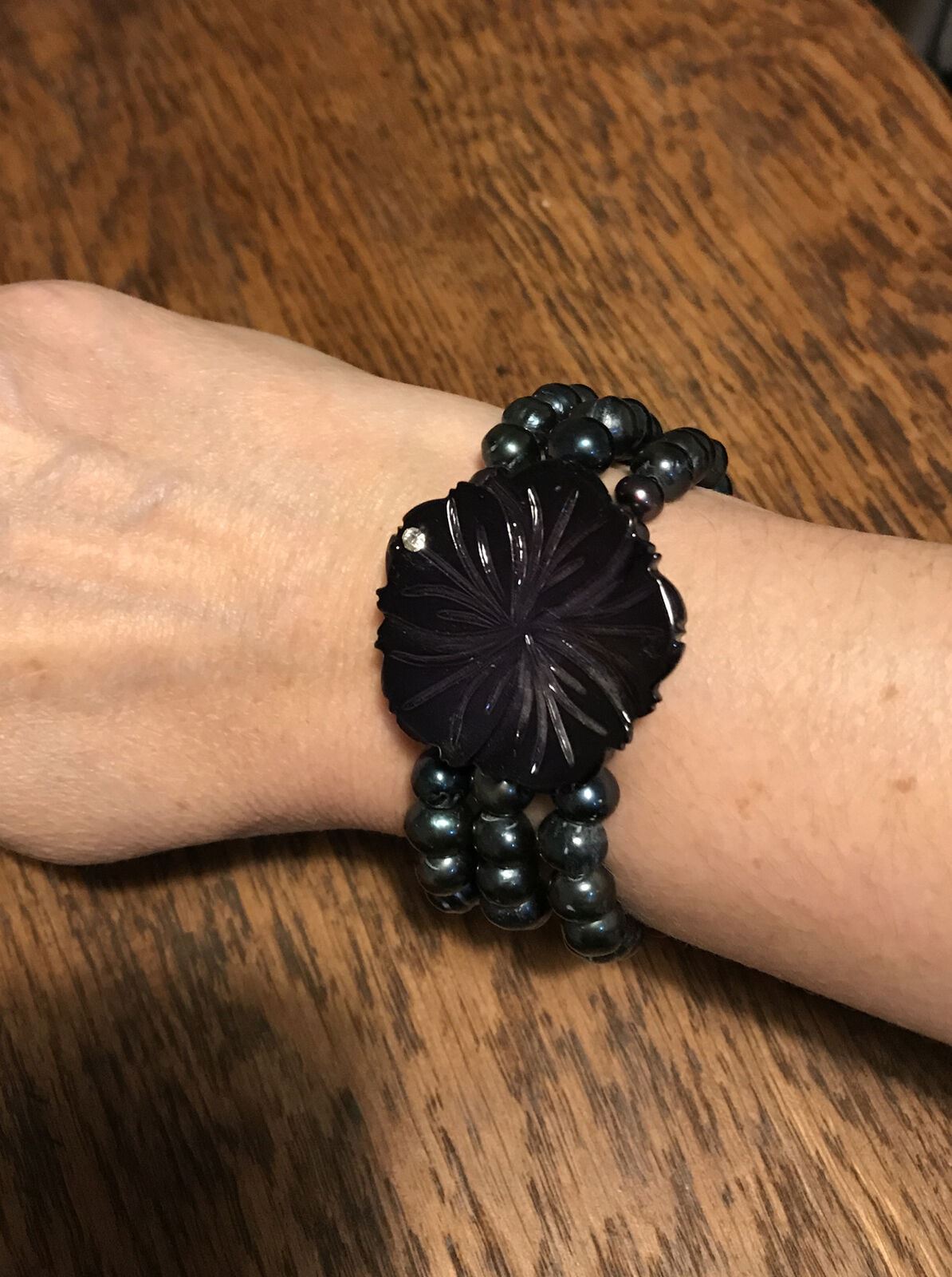 Pretty Grey Purple Beaded Bracelet. Chunky. Dressy. Flower Design. Expanding.