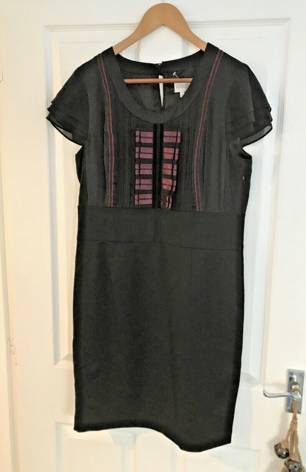 Black Wool Mix Smart Shift Dress. Black With Burgundy Trim. Size 14 Kaliko. Chiffon sleeves