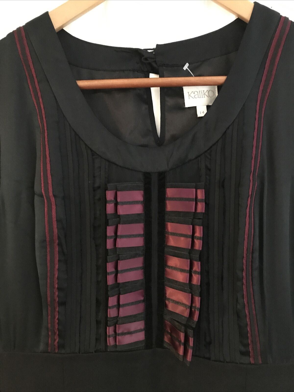 Black Wool Mix Smart Shift Dress. Black With Burgundy Trim. Size 14 Kaliko. Chiffon sleeves