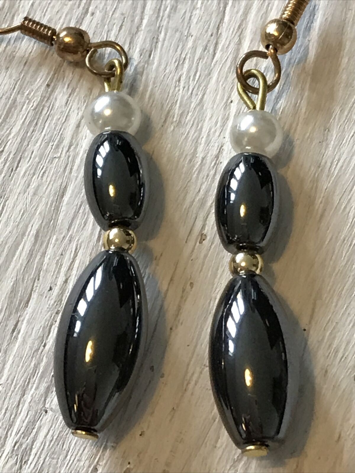 Elegant Drop Earrings. Hematite Simulated Pearl Gold Tone. Simple And Classic.