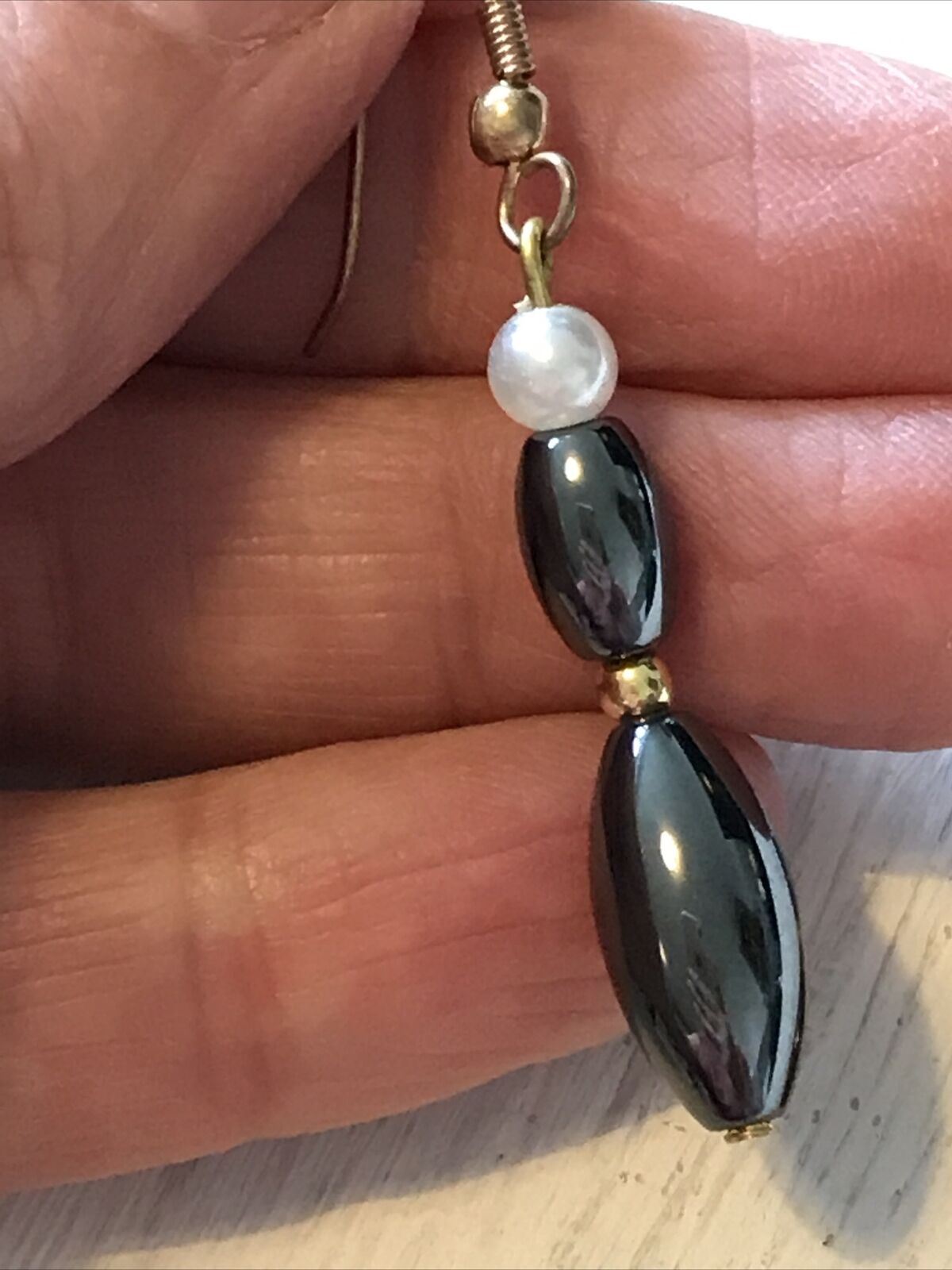 Elegant Drop Earrings. Hematite Simulated Pearl Gold Tone. Simple And Classic.