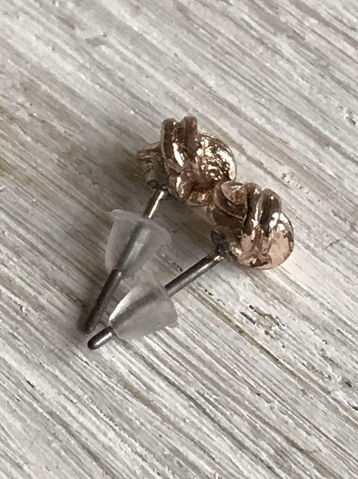 Small Knot Stud Earrings. Gold Tone. Dainty Classic Lovely Gift