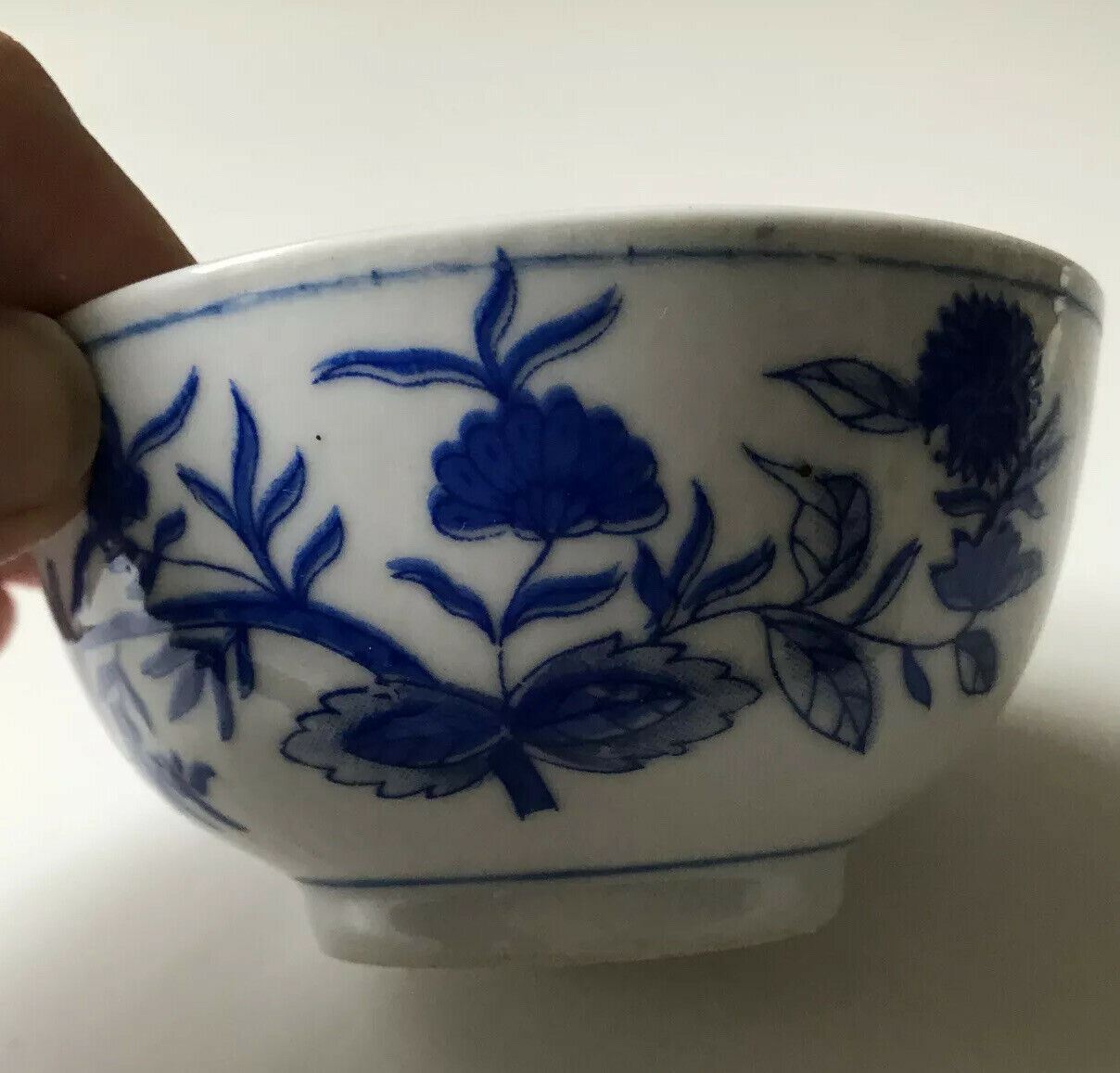 Sweet Little Vintage Trinket Bowl Soap Dish Sugar Bowl. Blue and white china Floral Design