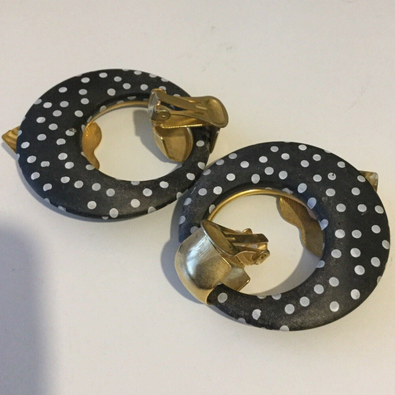 Blingy Gold Black White Spotty Retro Clip On Earrings. Statement. Bold. Heart.