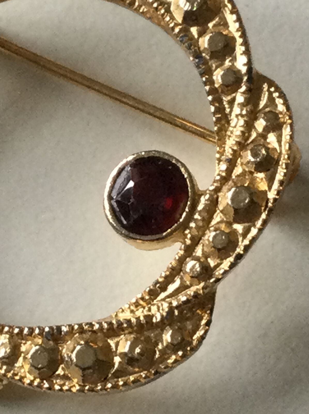 Pretty Vintage Gold Tone Brooch With Red (garnet?) Stone. Small Elegant Dainty