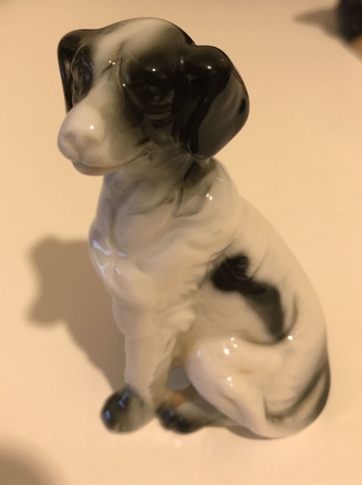 Springer ? Spaniel Black And White Dog Ornament. Sitting Proud! Figurine.  8.5cm