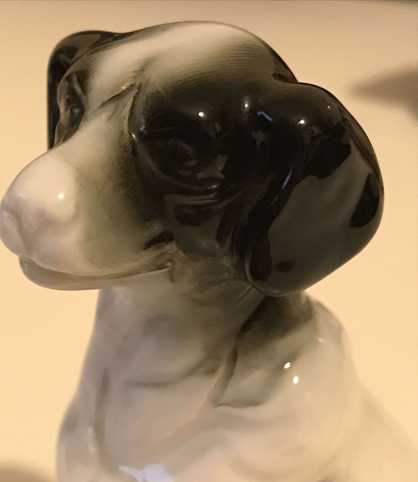 Springer ? Spaniel Black And White Dog Ornament. Sitting Proud! Figurine.  8.5cm