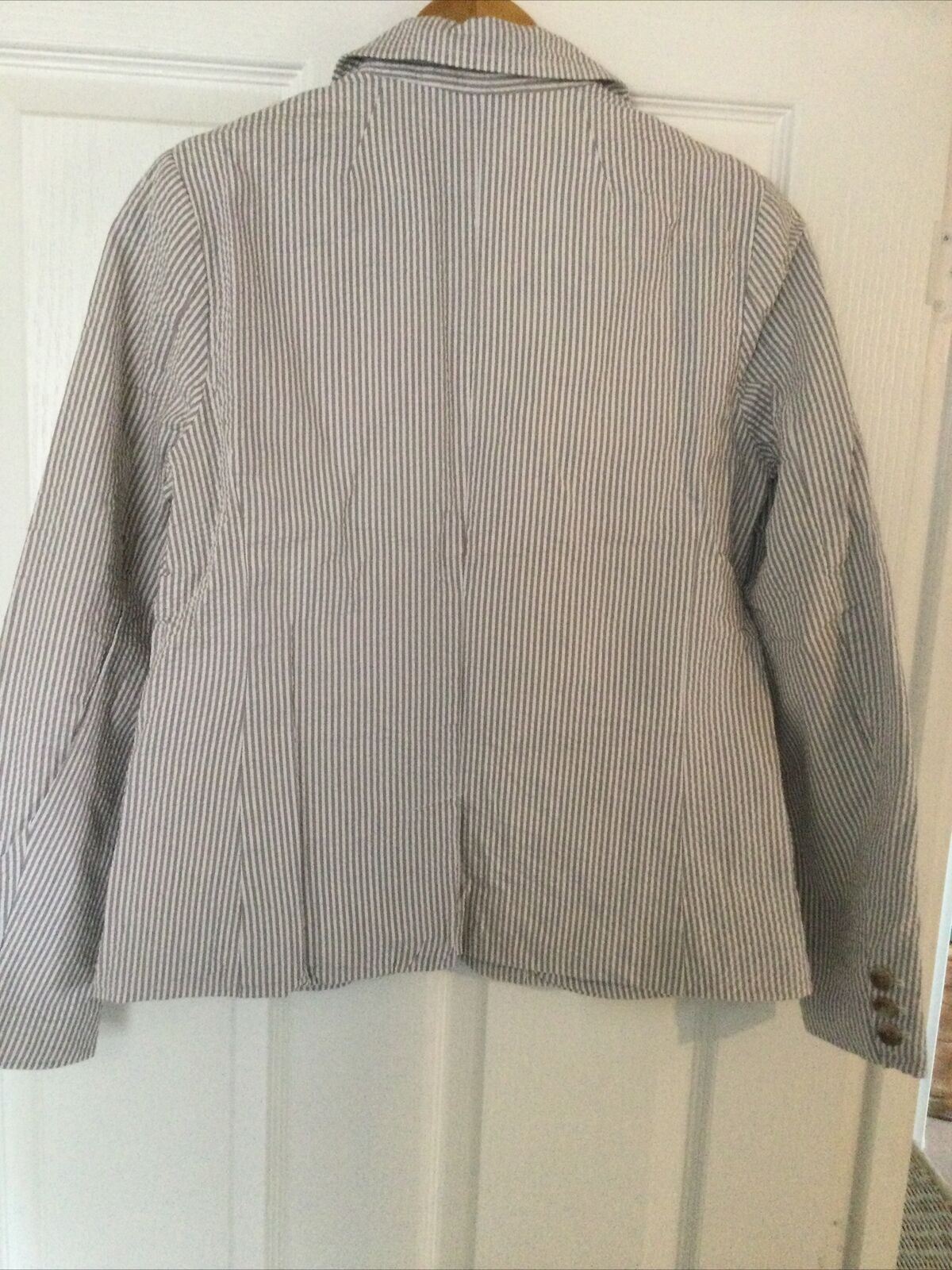 Gap Jacket Blazer Size 8 Brown White Stripes Lightweight Seersucker Fabric