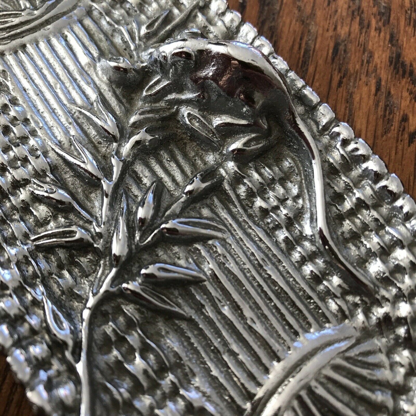 Chrome Plated Vintage Trinket Dish / Key or coin tray. Mouse With Wheat In Basket. Harvest mouse.