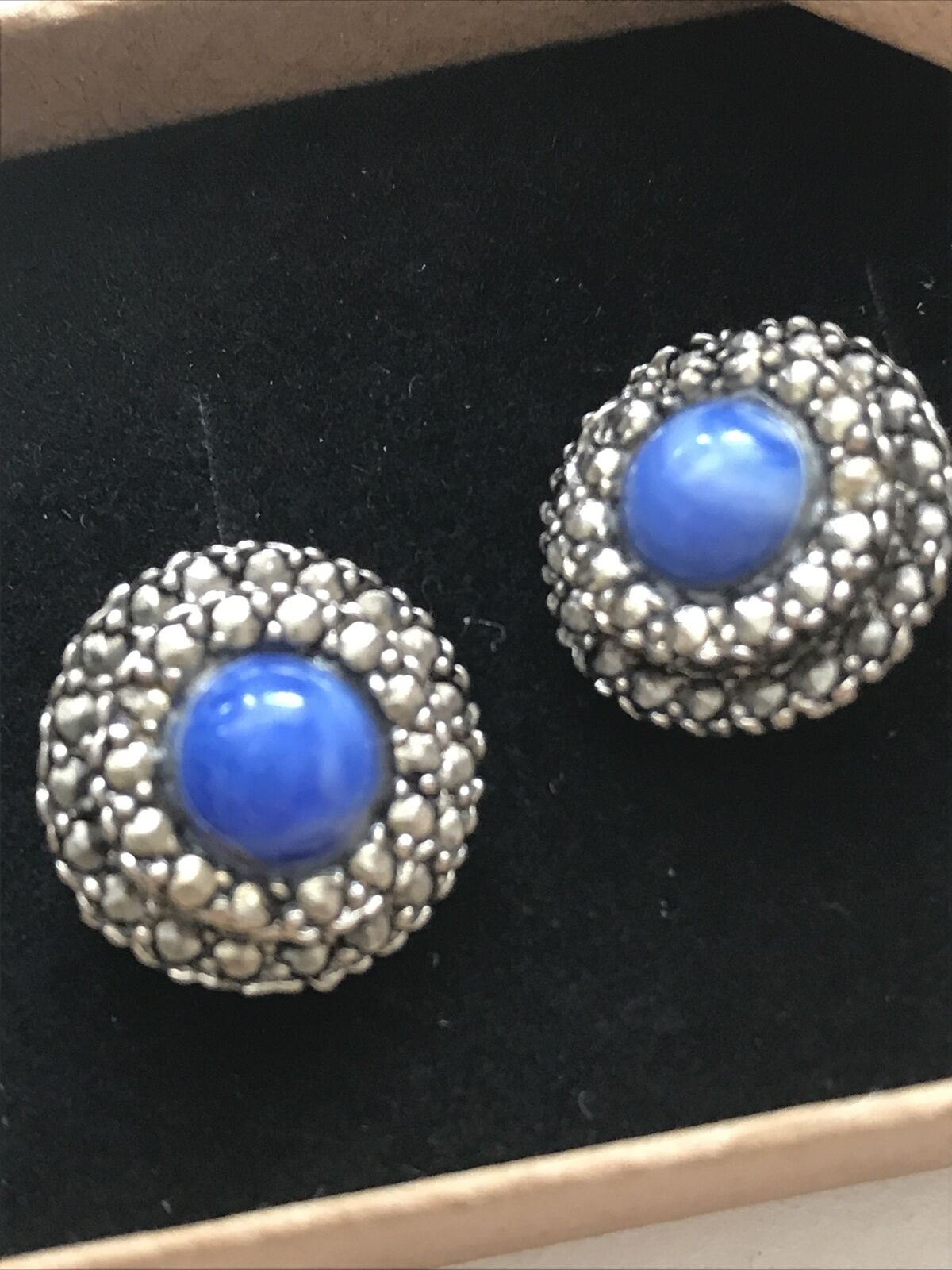 Vintage clip on beaded cluster stud earrings. Blue and silver tone. Round