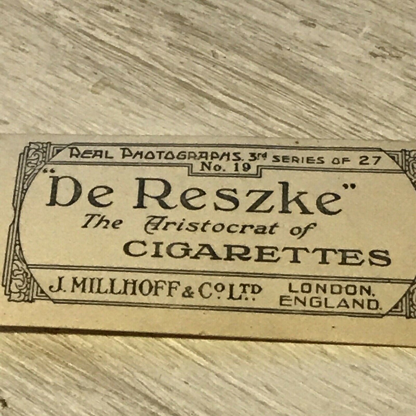 De Reszke Cigarette Card Series 3 no.19 But no sauce. Kitten puppy rabbit photo