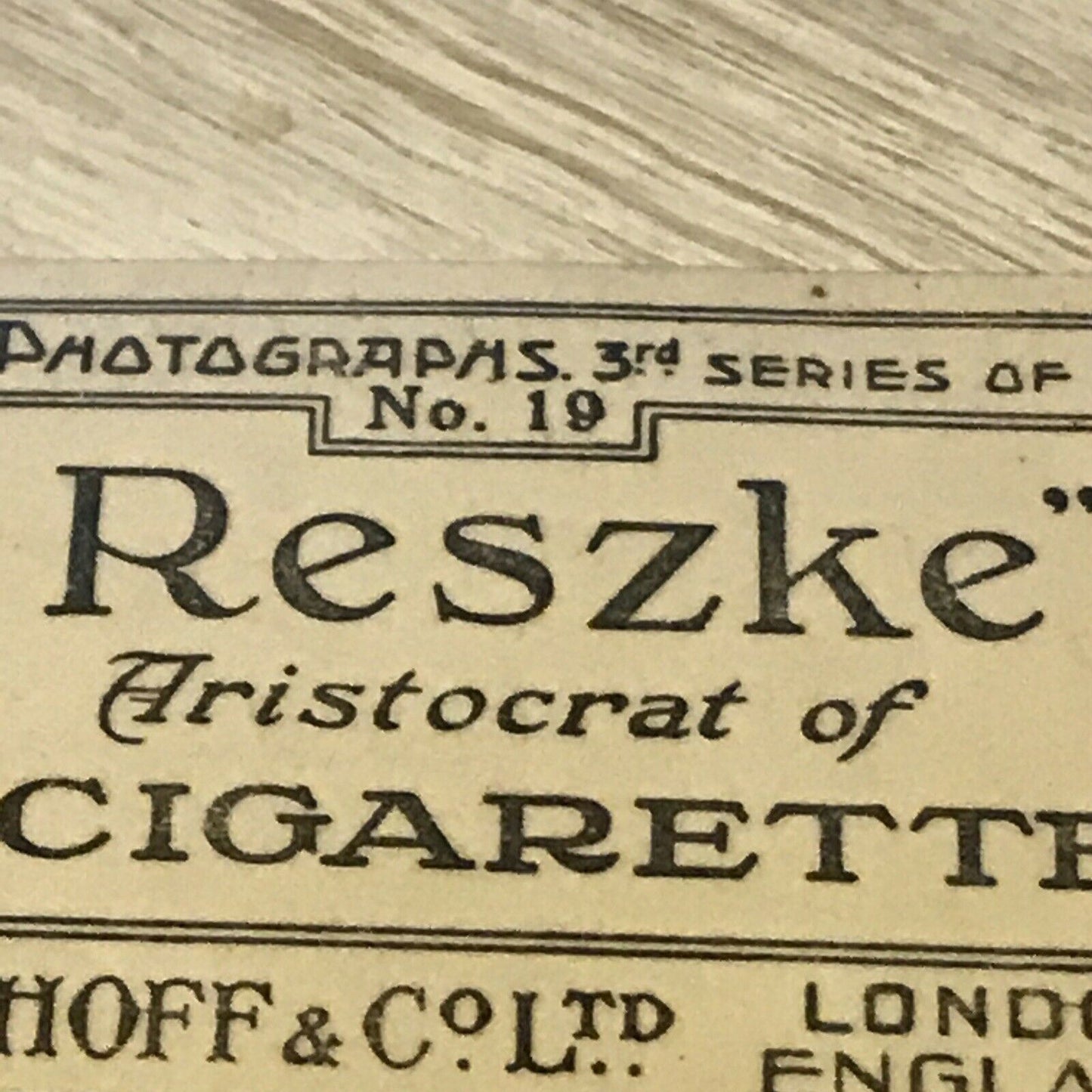 De Reszke Cigarette Card Series 3 no.19 But no sauce. Kitten puppy rabbit photo