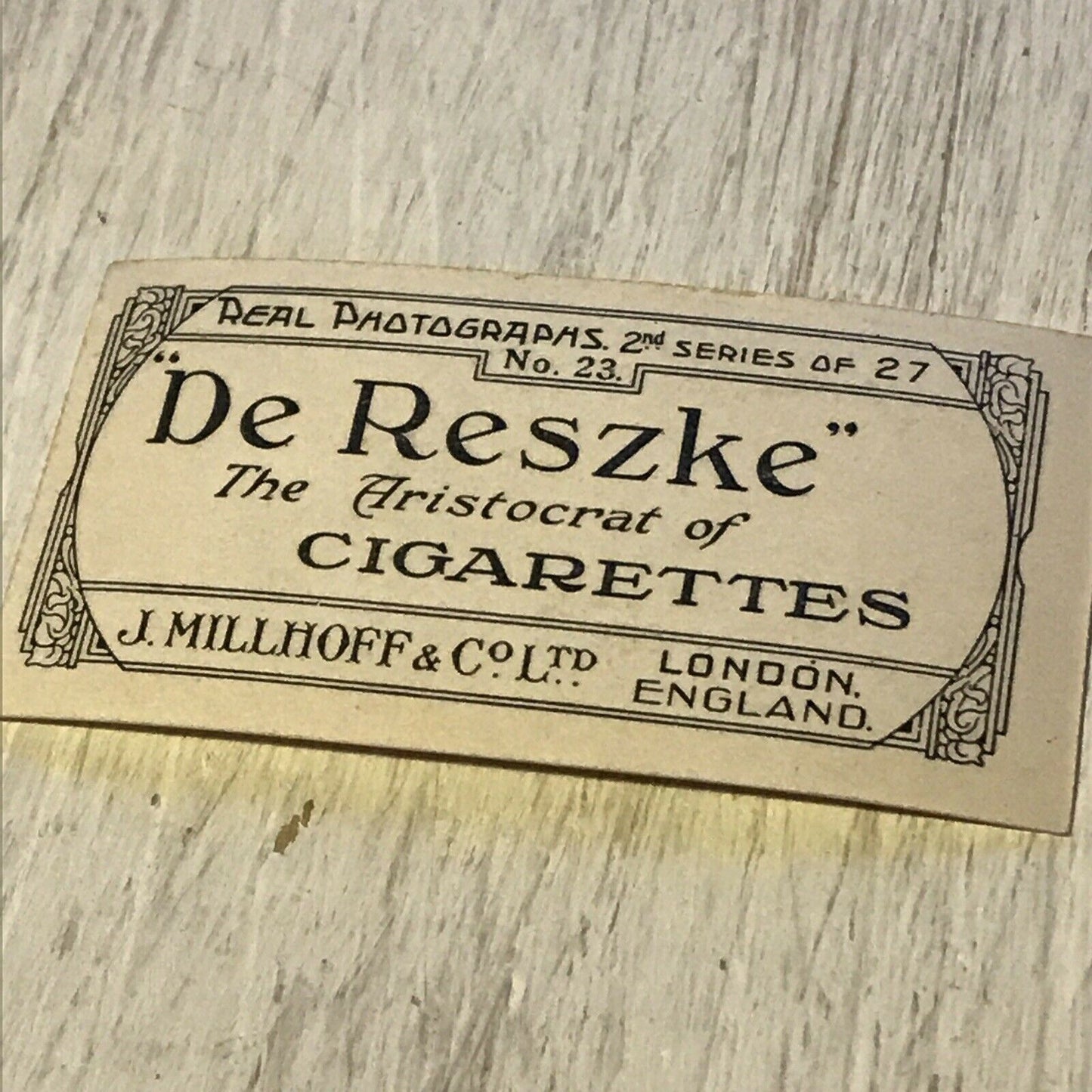 De Reszke Cigarette Card Series 2 no.23 We’re here when we’re wanted. Cute dogs