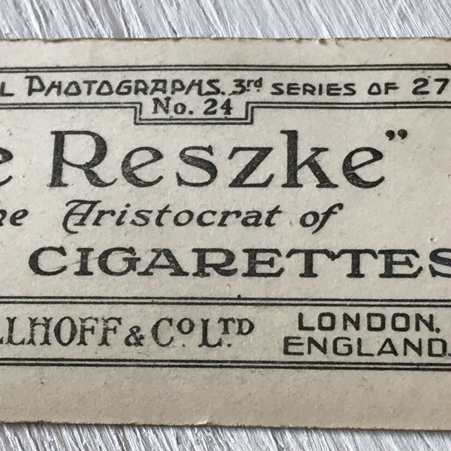 De Reszke Cigarette Card Series 3 no.24 Chicken Hearted Kittens & Chick Photo