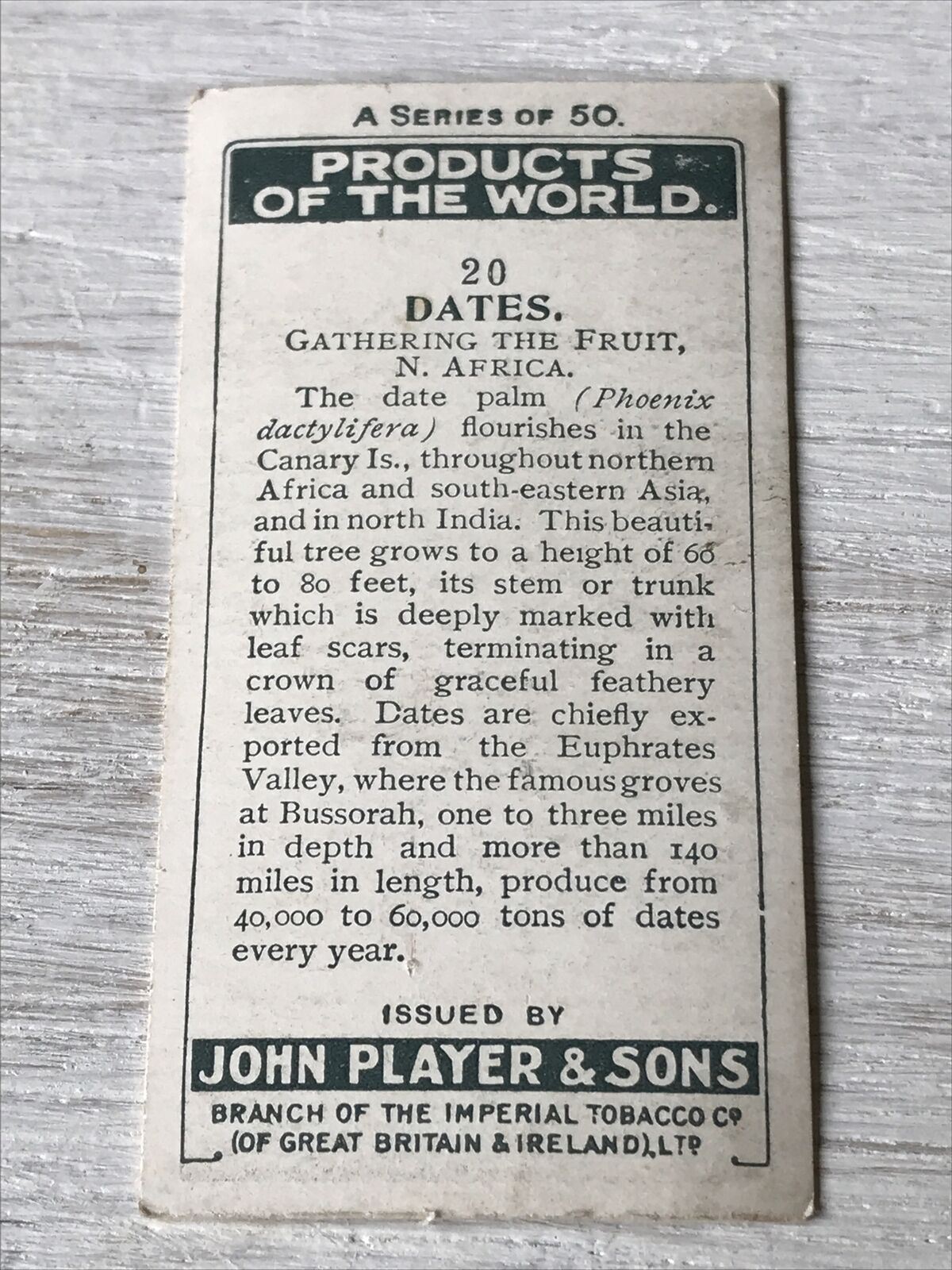 Vintage Players Cigarettes Card Products Of The World Dates 20 Gathering Fruit