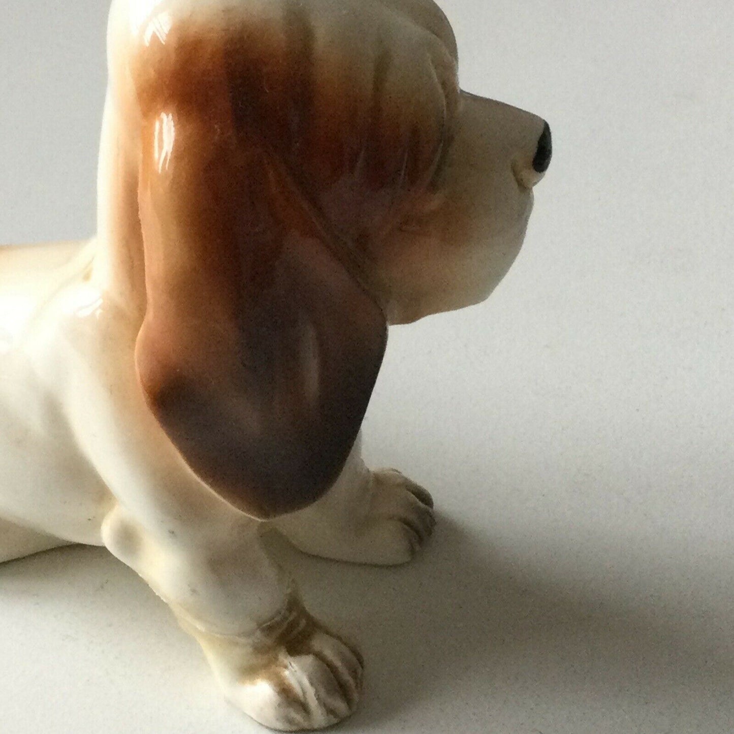 Cute Vintage Ceramic Basset Hound? Dog Ornament Sad Face Eyes. Repair To Leg.