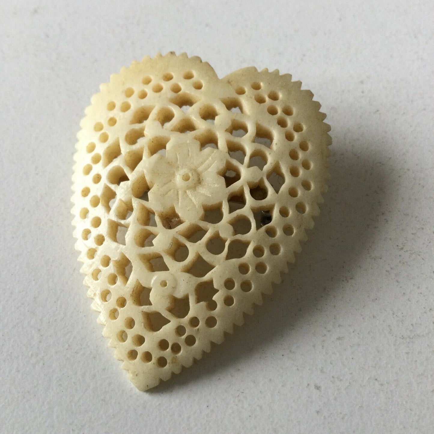 Vintage Early Plastic Carved Brooch. Heart Shape. Pretty Gift. 1940s? Cream.