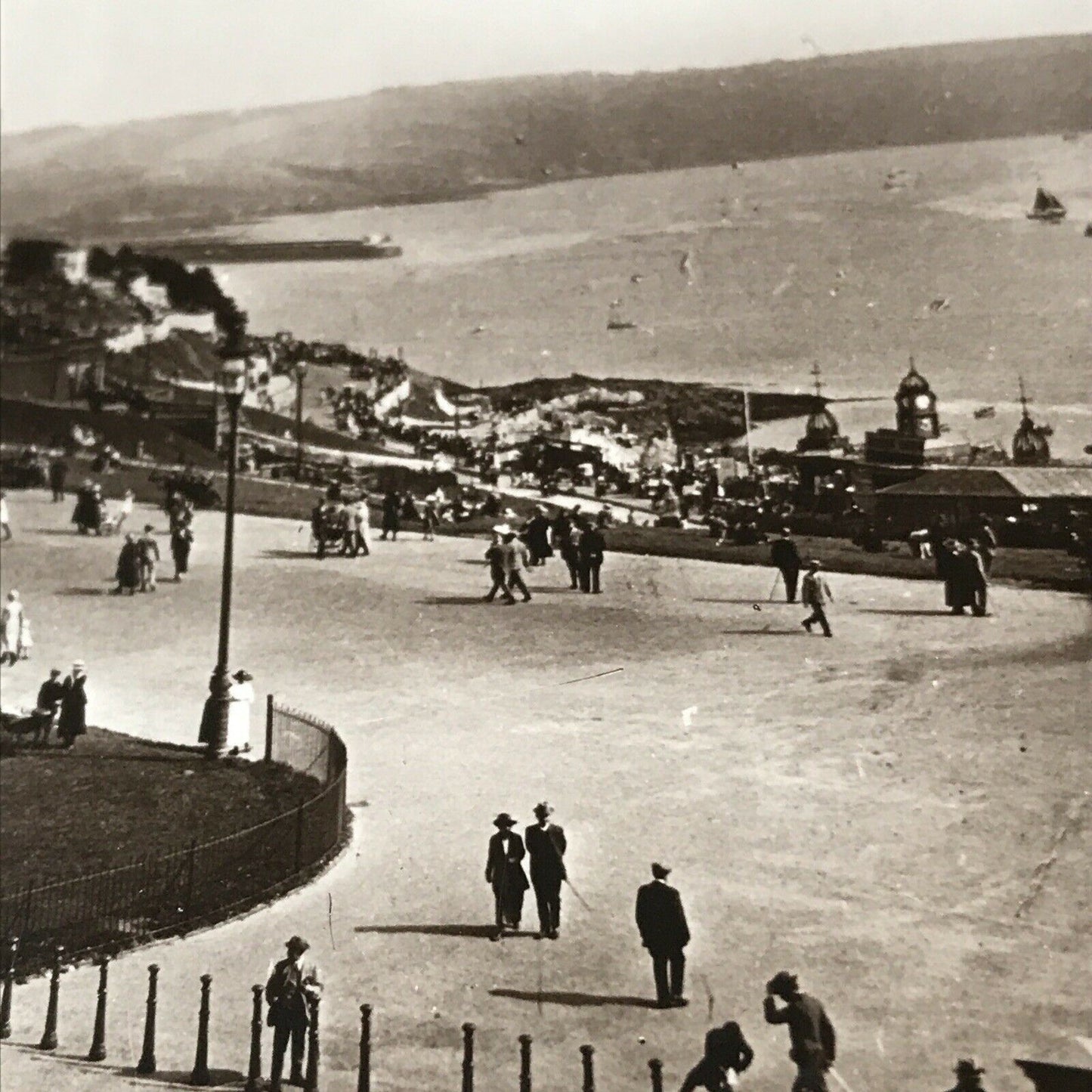 Vintage Postcard Plymouth Hoe Lighthouse Sea Black and White Photo RP