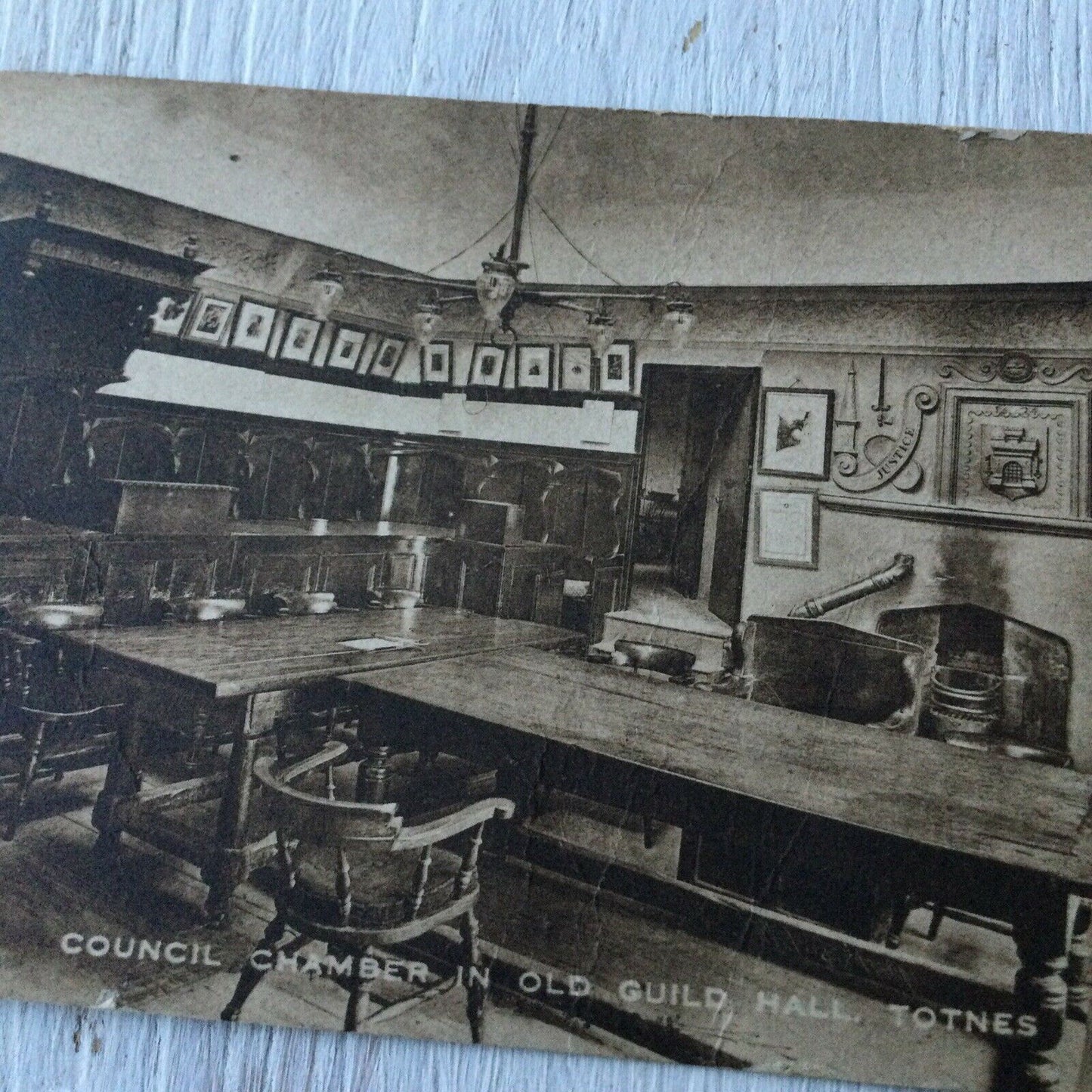 Vintage 1930s Postcard Totnes Old Guild Hall Council Chamber Black & White. Interior photo. Posted.