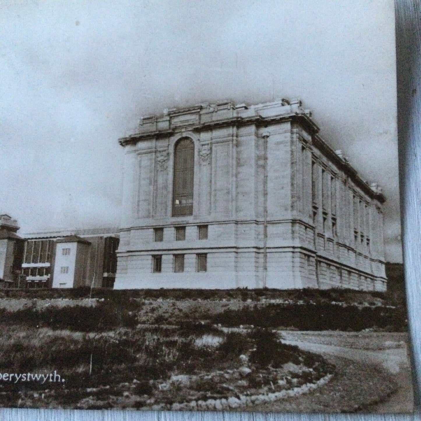 Vintage Postcard Aberystwyth National Library Of Wales 1930s 1934