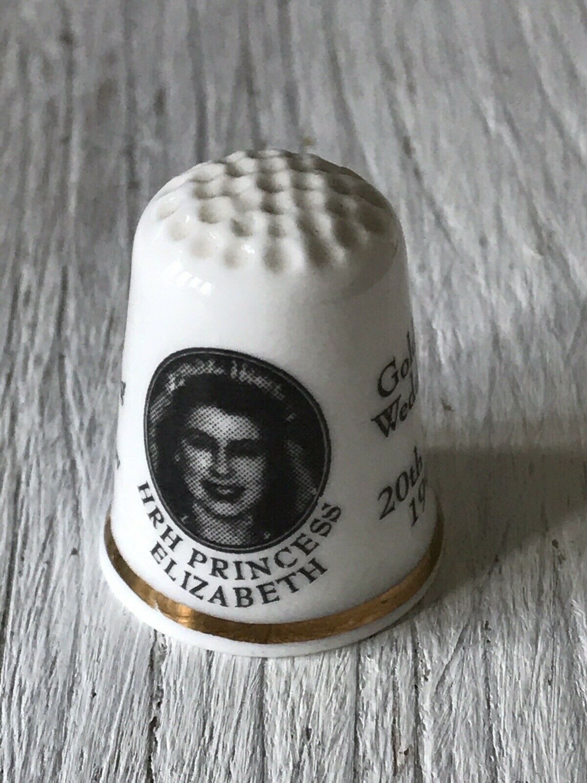 Royal Golden Wedding Commemorative Thimble. Queen Elizabeth Prince Phillip. 1997