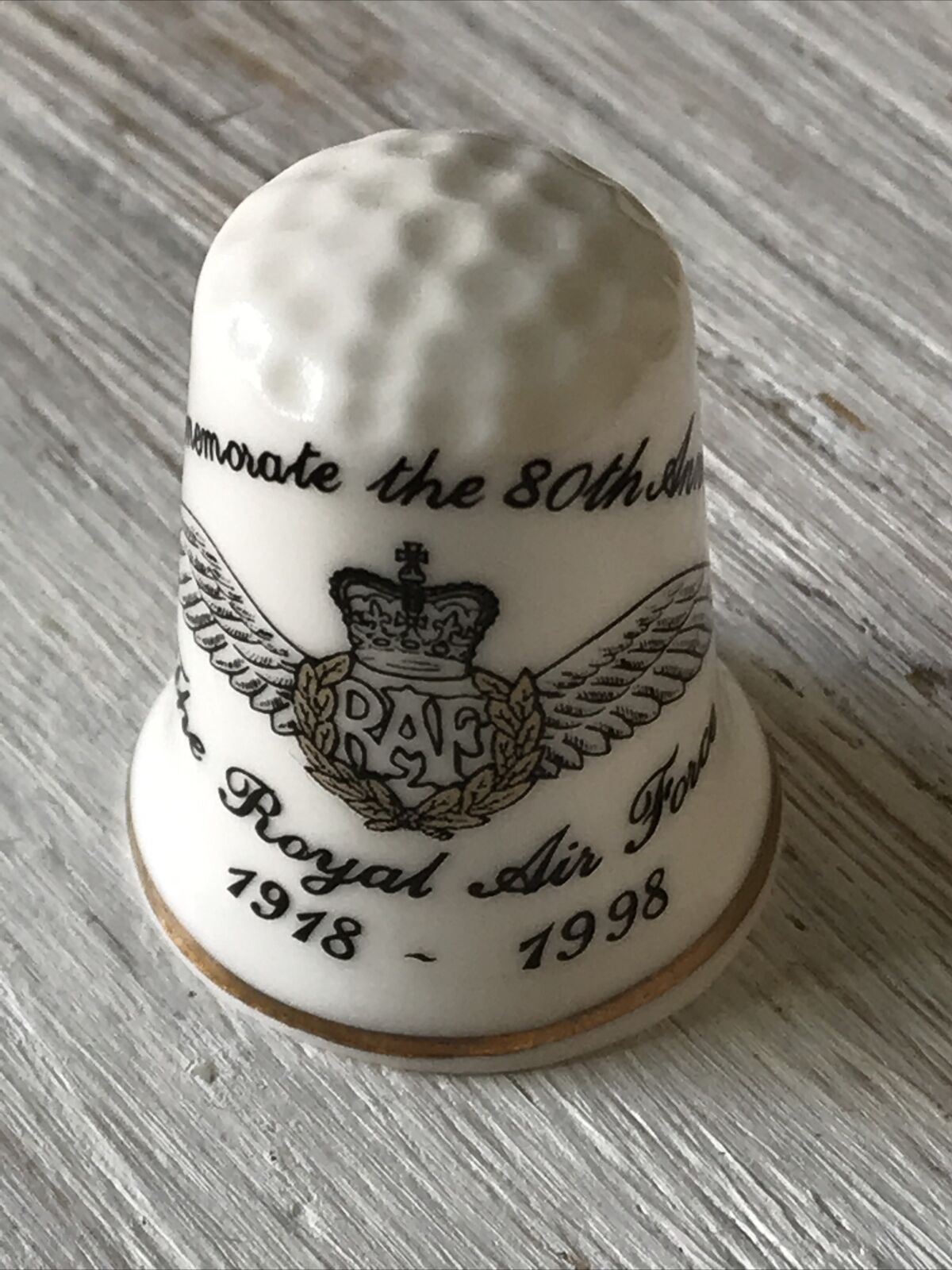 China Thimble Commemorative 80th Anniversary Royal Air Force 1918-1998