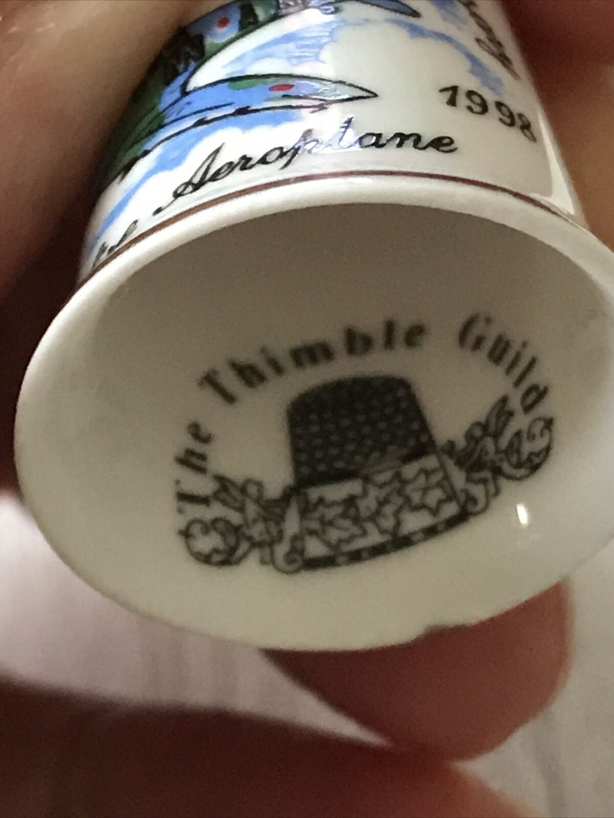 Bone China Thimble 60th Anniversary Spitfire Aéroplane 1938-1998 Thimble Guild