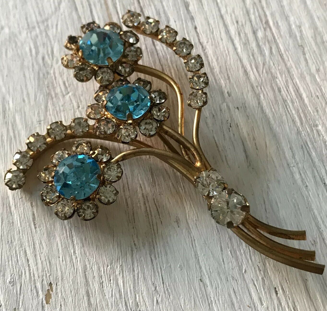 Vintage 1950s? Gold Tone Floral Spray Brooch Sky Blue & Clear Rhinestones S