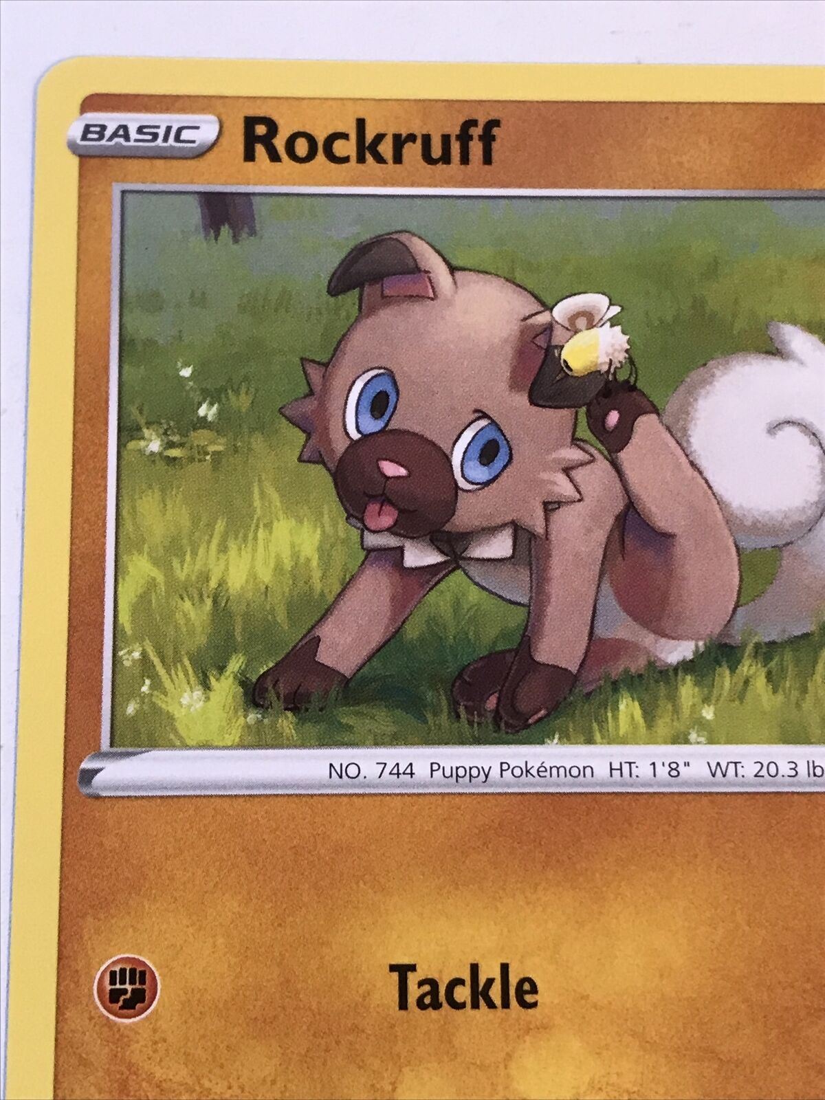 Pokemon Card Vivid Voltage 94/185 ROCKRUFF Basic 2020 Pack Fresh Puppy Tackle