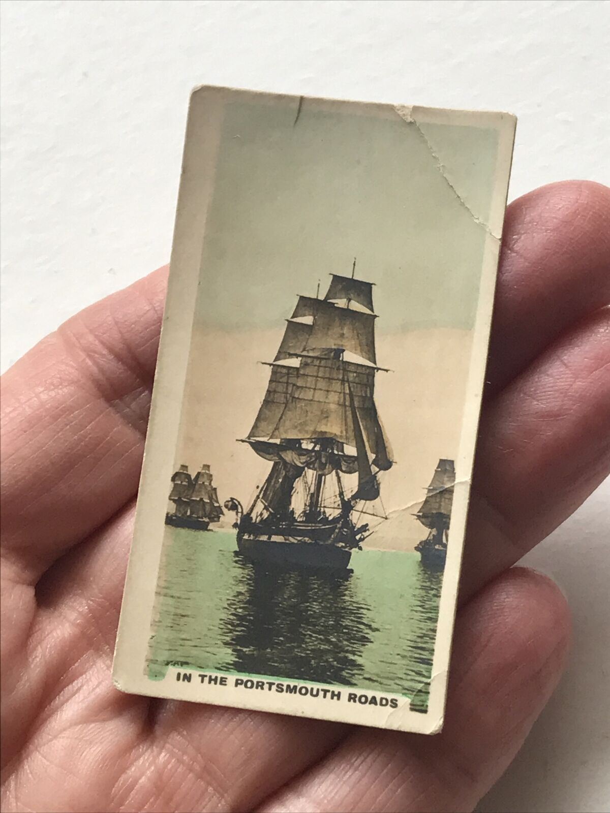 IN THE PORTSMOUTH ROADS Boat Photo Cigarette Card Cavanders Homeland Series