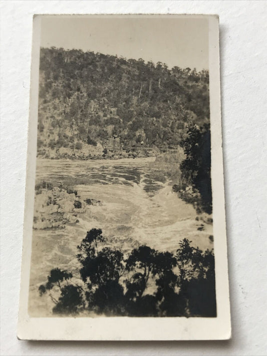 TASMANIA LAUNCESTON GORGE Photo Cavanders Cigarette Card. Peeps Into Many Lands