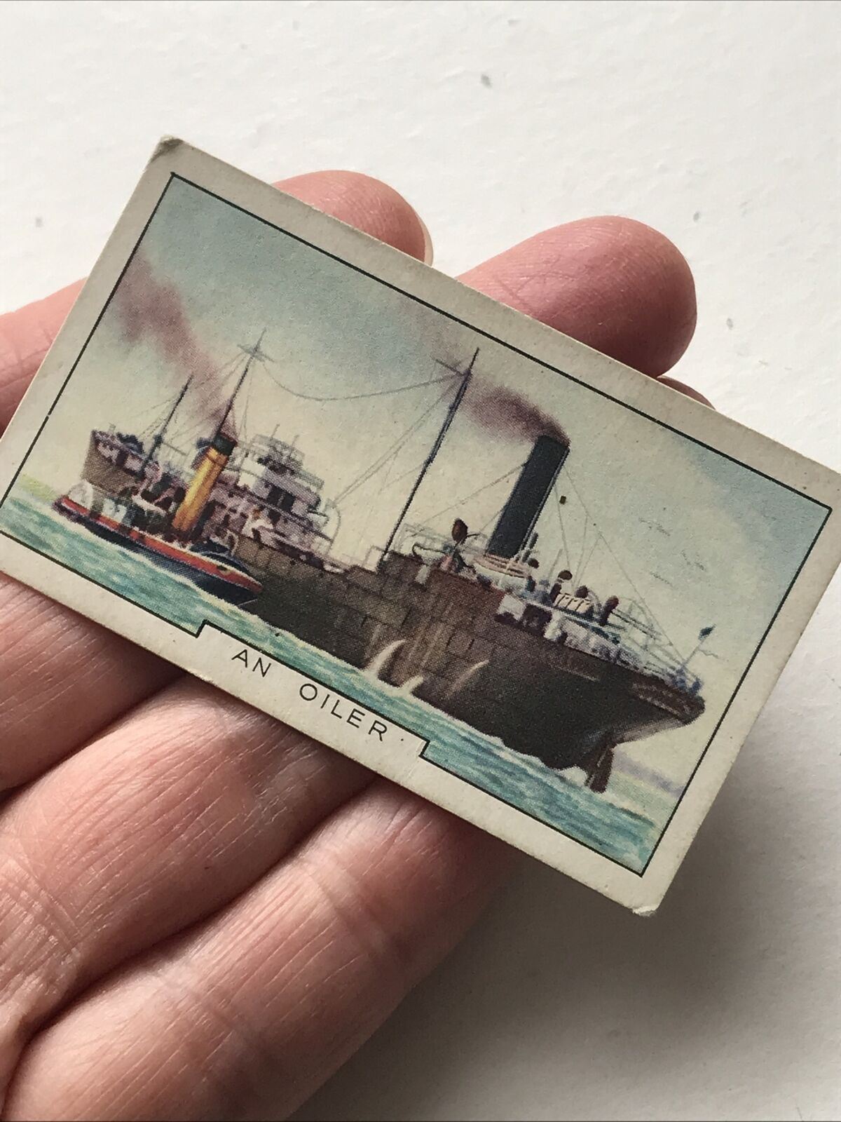 AN OILER SHIP Park Drive Gallaher Cigarette Card The Navy No 40 1937 Royal Fleet