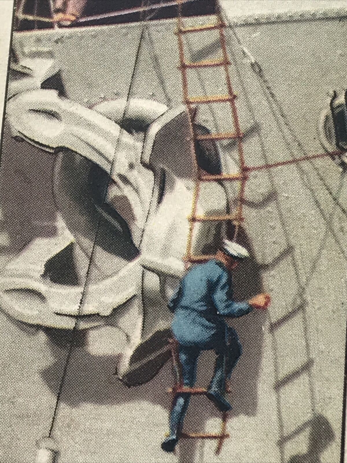 PAINTING THE ANCHOR no3 COURAGEOUS Park Drive Gallaher Cigarette Card The Navy