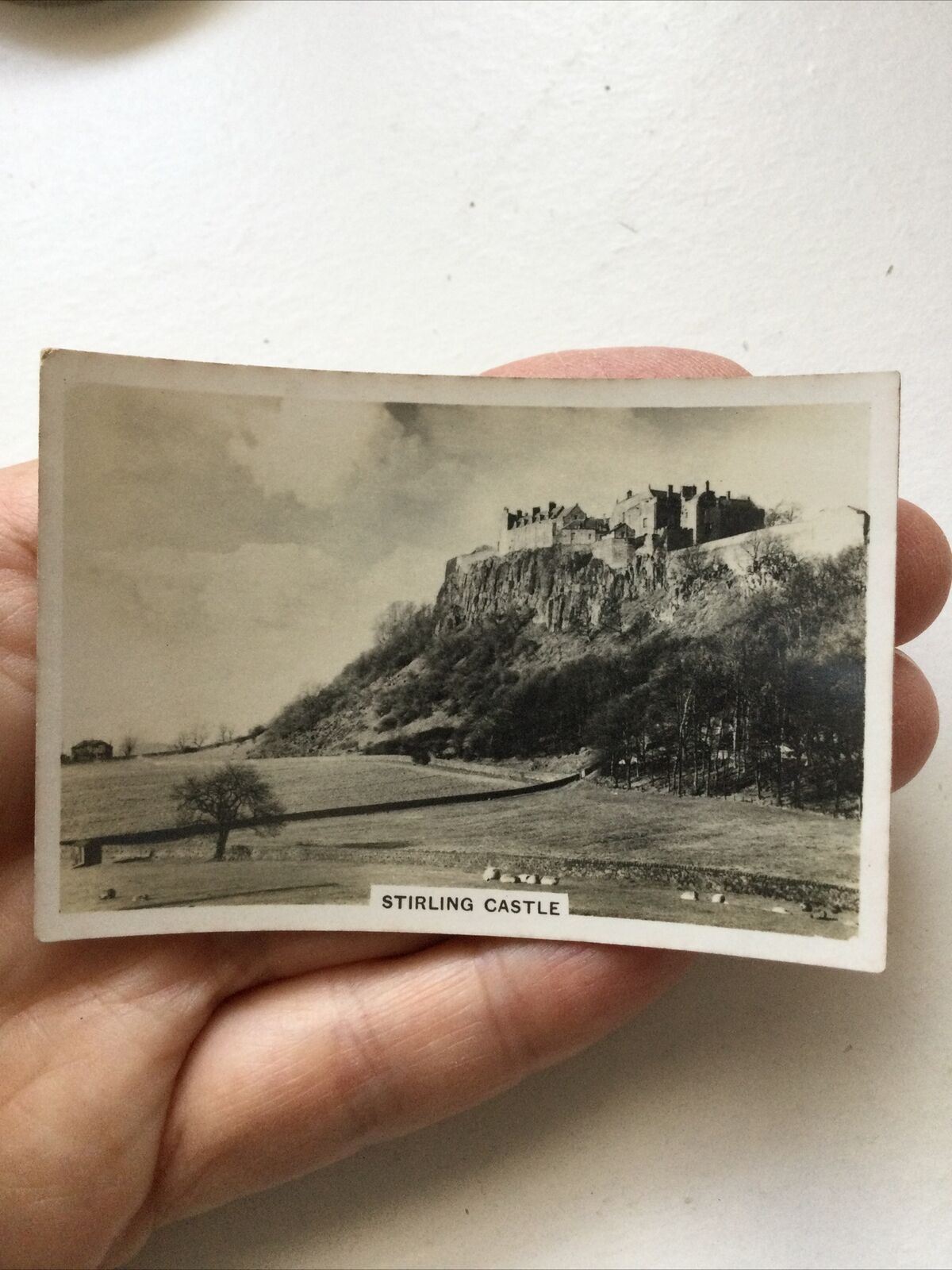 STIRLING CASTLE Photo Senior Service Cigarette Card Beautiful Scotland No. 2