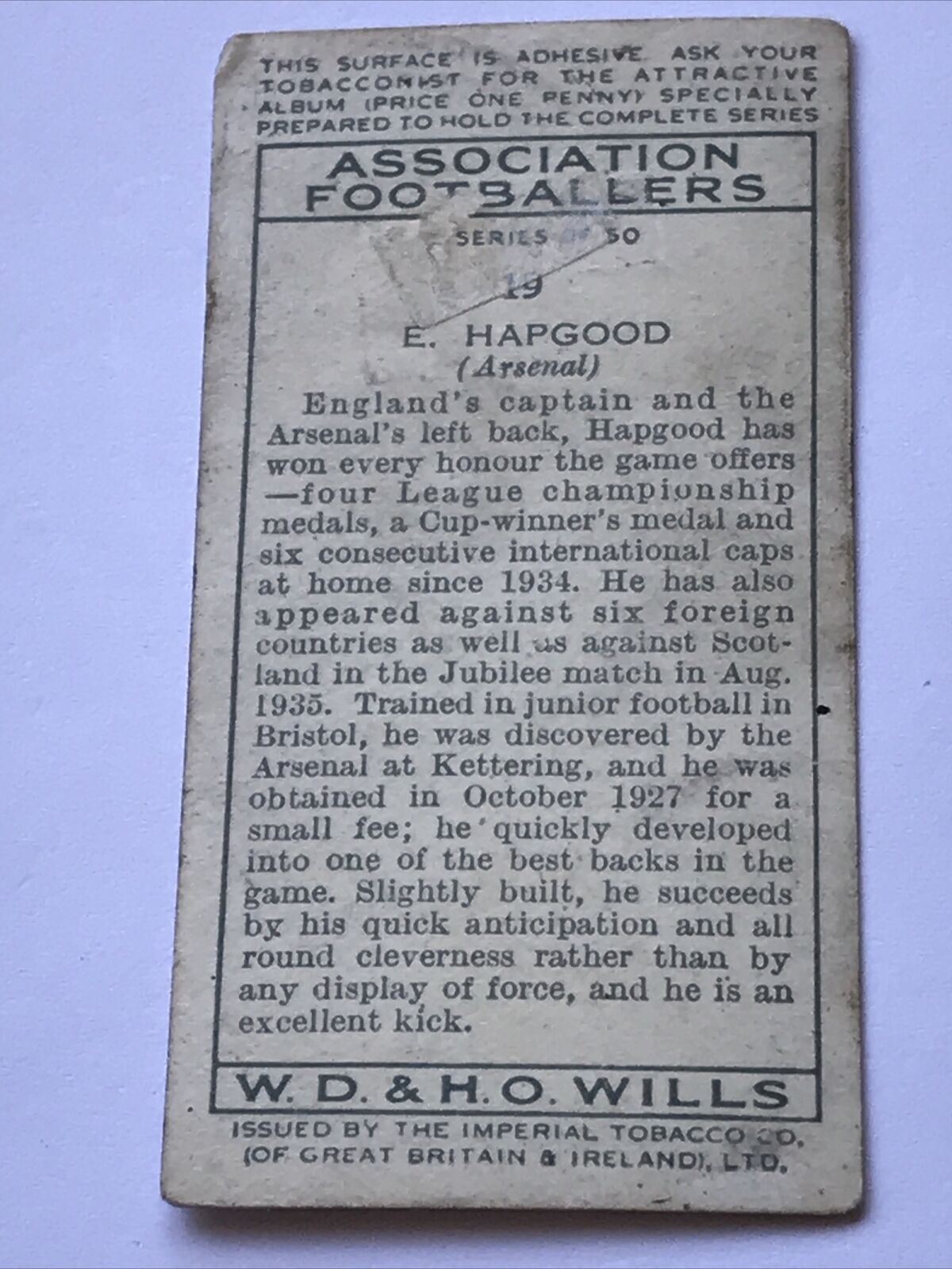 E Hapgood WILLS CIGARETTE CARD Association Footballers #19 Arsenal