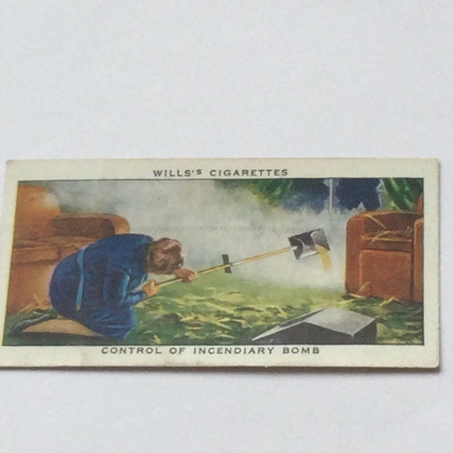 Control Of Incendiary Bomb WILLS CIGARETTE CARD Air Raid Precautions #15 Sand