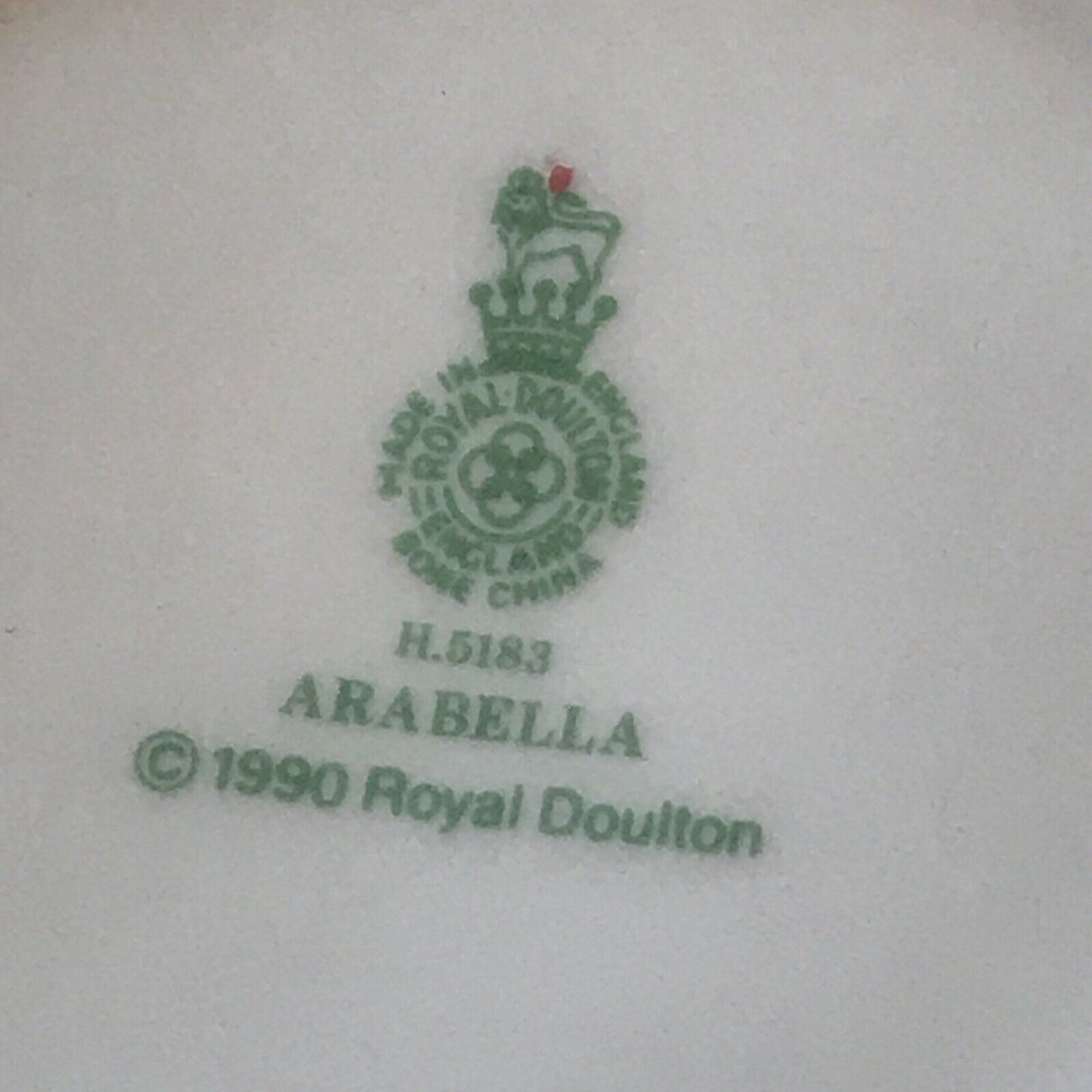 Royal Doulton Arabella Petal Bowl Fluted Edge. Trinket bowl / sugar bowl. Perfect BOXED Vintage 1990 H5183