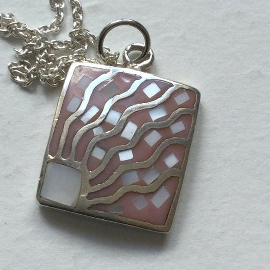 Sterling Silver Pendant Necklace. Sun Design Inlaid With Shell & Pink Enamel - Art Deco Design