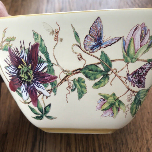 Médium Square Decorative Bowl Dish Trinket Floral Butterflies Clematis Summery