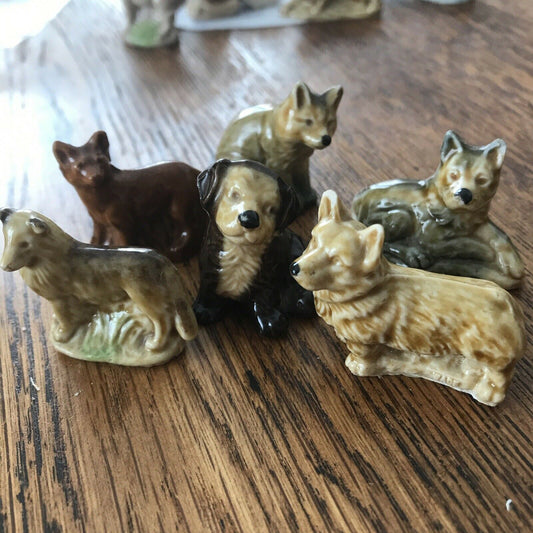 Set Of 6 Wade Whimsie Dogs. Corgi Spaniel And  Others! 1970s Retro Vintage