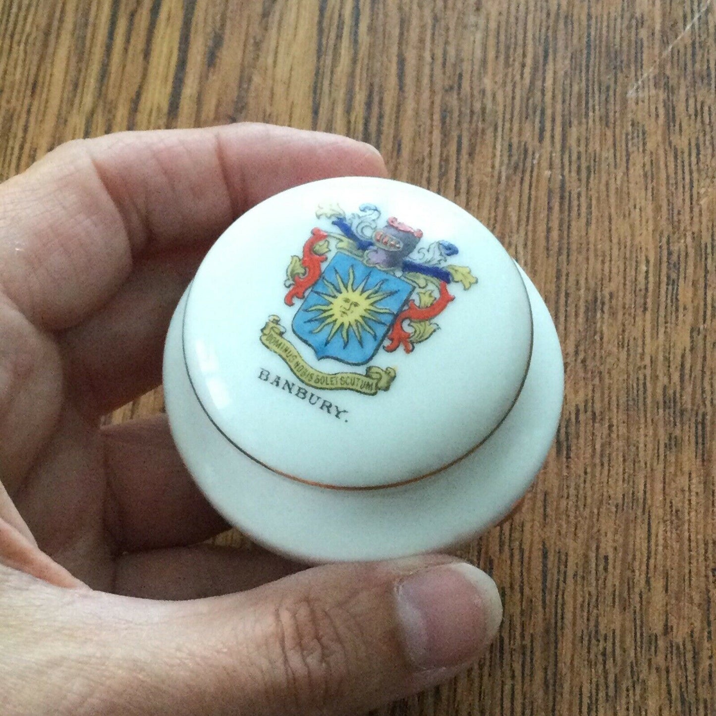 Miniature Crested China Pot Lidded BANBURY Dominus Nobis Solei Scutum